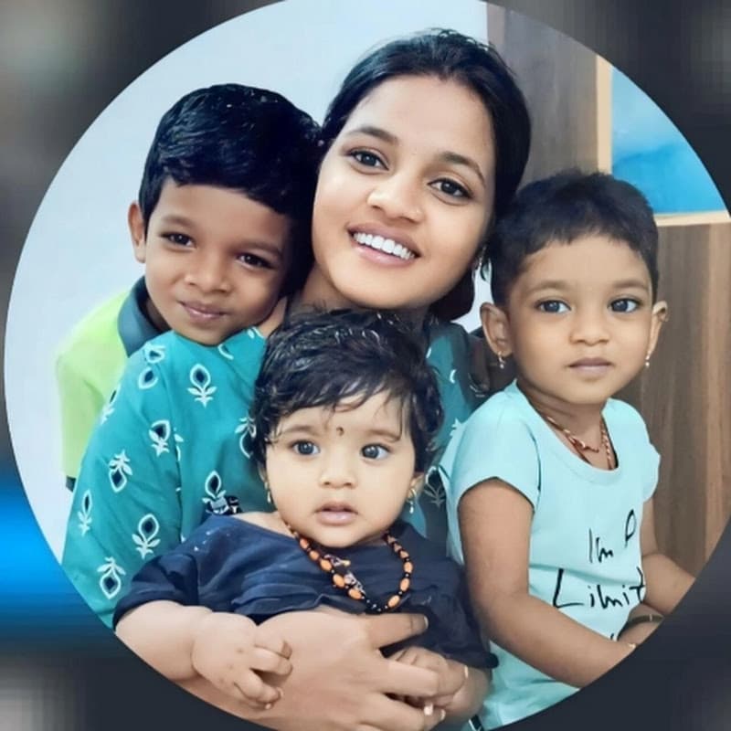 Divya T