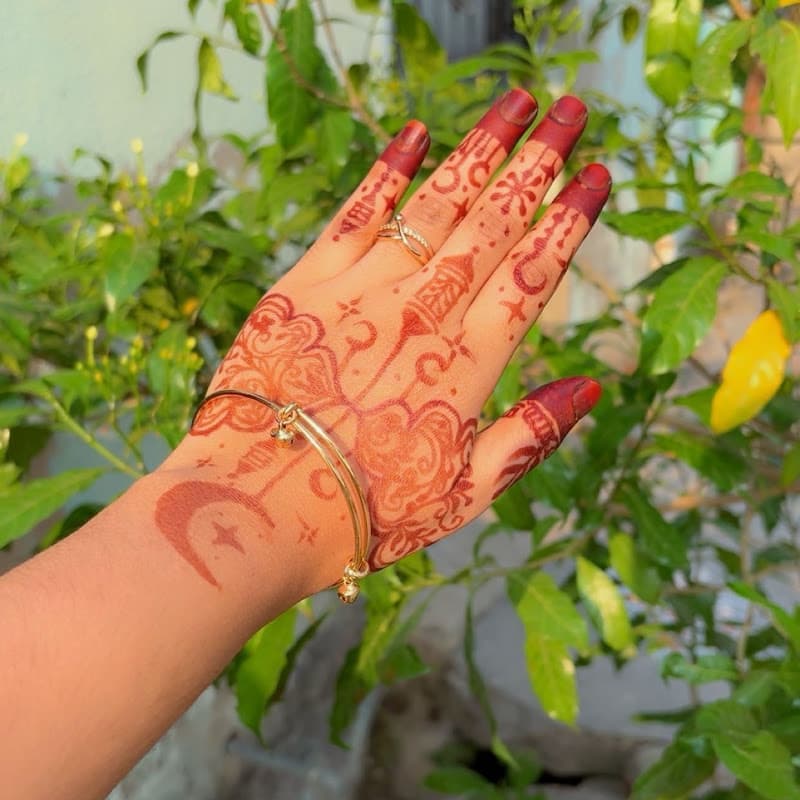 Saniya shaik