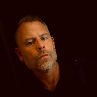 Mikael Stahre