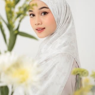 Ravira Naila Khansa