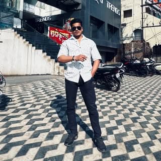 Vrushabh Prajapati 🔰