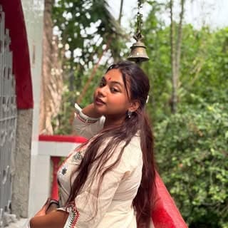 পুষ্পিতা চন্দ 🐈