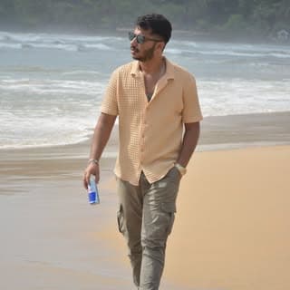 VASU CHADHA| Hustler