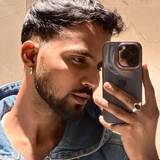 VICKY SHARMA | PHOTOGRAPHER