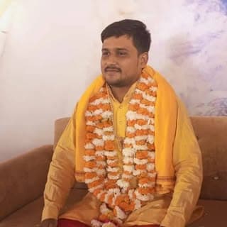 शिवम गुरुजी ज्योतिष विशेषज्ञ