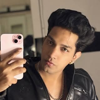 Yogesh soni😎