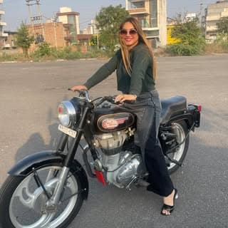 Khushbu_23_05