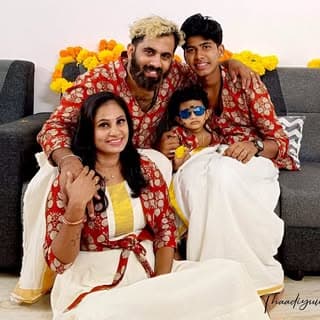 thaadiyum pottum Official?โ?โ?โ?