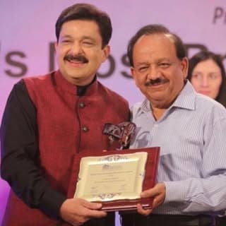 Dr Suneet Khanna ๐