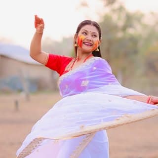মধুস্মিতা শইকীয়া fashion /beauty 😇