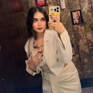 👑divya pandey✨