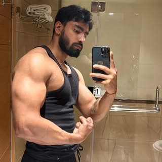 Santosh Yadav Fit