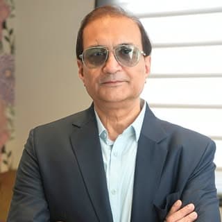 Dr Anuj Rastogi