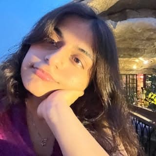 Anjali | med student | baby lifter | content creator