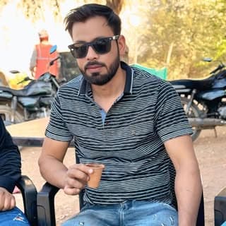 Faiz Khan