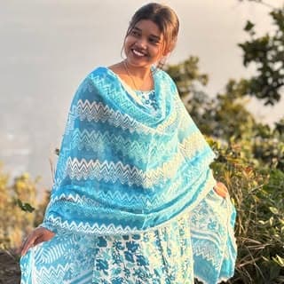 Swati__💕💫