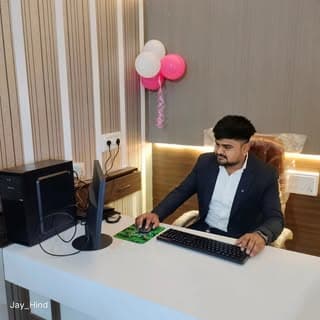 Pravin Goswami🫂