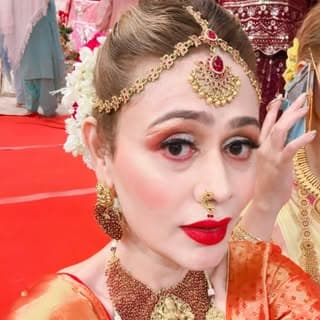 Yana khan