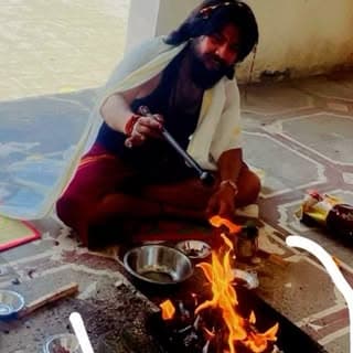 ठाकुर ⚜️