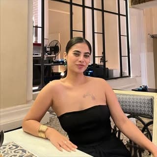 The Airbnb Girl