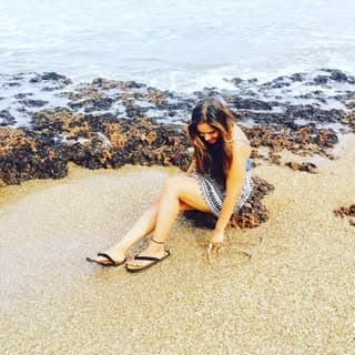 Anchor Shweta