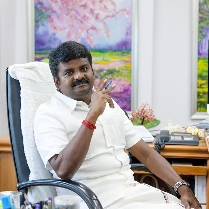 Dr.C.Vijayabaskar