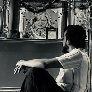 Maulik shastri