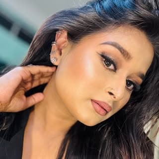 piya's Makeover professional makeup artist