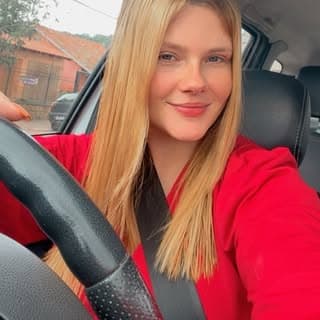 Jennefer Serini Advogada