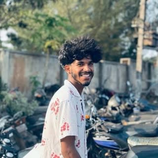  skyakash👑