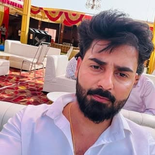 Gaͥบrͣaͫv Pandit❤️✌️