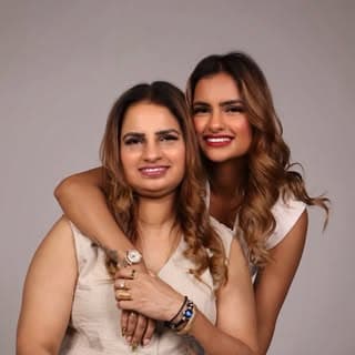 NAIL ,EYELASH AND PERMANENT MAKEUP STUDIO AND ACADEMY