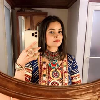 Arti Bhatt