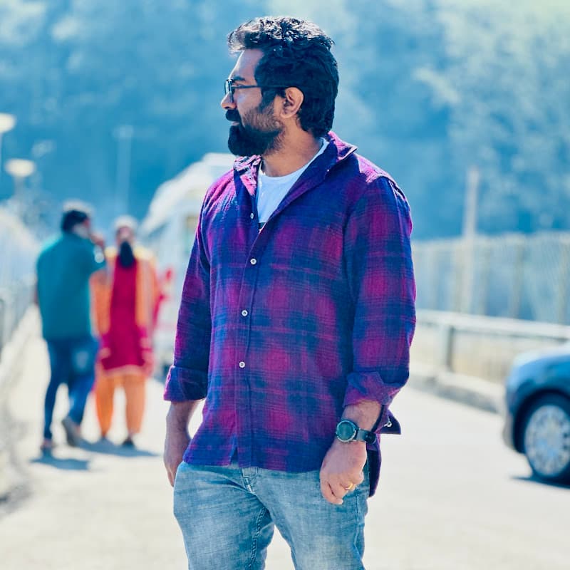 Santhanu Suresh