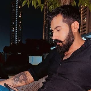 कालू सरपच🤴🌹