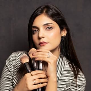Waliya Siddiqui (Aqsa)