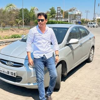 عتيق خان_