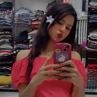 ROSE KAPOOR ??