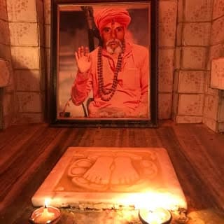 श्री श्री सिद्ध समाधि 1008 बाबा इतवारगिरी जी महाराज