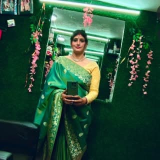 Dolly Akhil