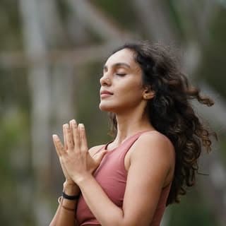 ABHARANA | Yoga Teacher