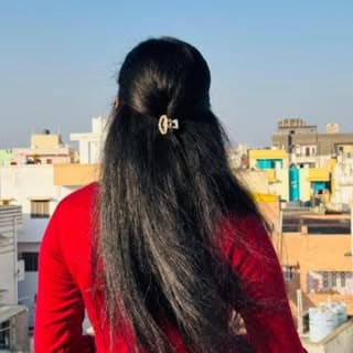 Reshma Mahato ๐|Fashion & Lifestyle Creator |