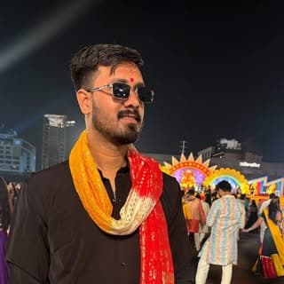 👑Aish Yadav👑