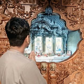 Vishu Makwana