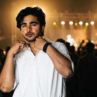 Achha Insan
