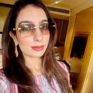 Kamakshi V Soni ๐งฟ Makeup Artist