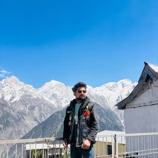 model_ladka_bolte