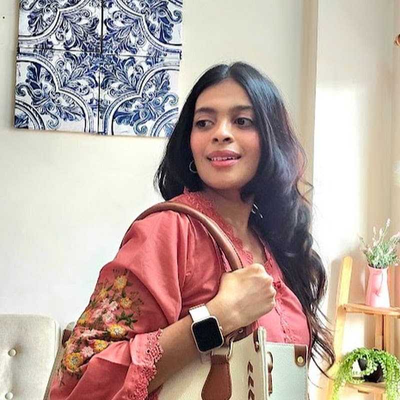 Apurva bhandari