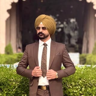 ਅਮਨਿੰਦਰ ਮਾਨ ਨੰਬਰਦਾਰ♠️
