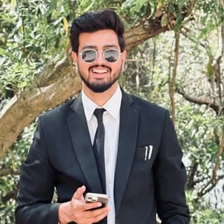 Adv Rajat Sharma